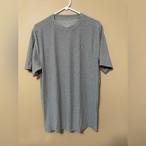 Men’s Under Armour Large Loose Heat Gear Shirt